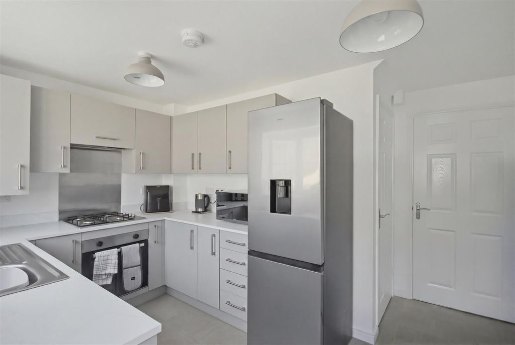 Property photo 2 of 13 Kitchen