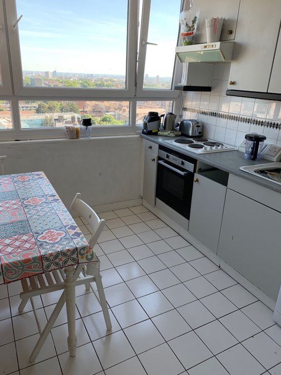 Property photo 2 of 15 Kitchen