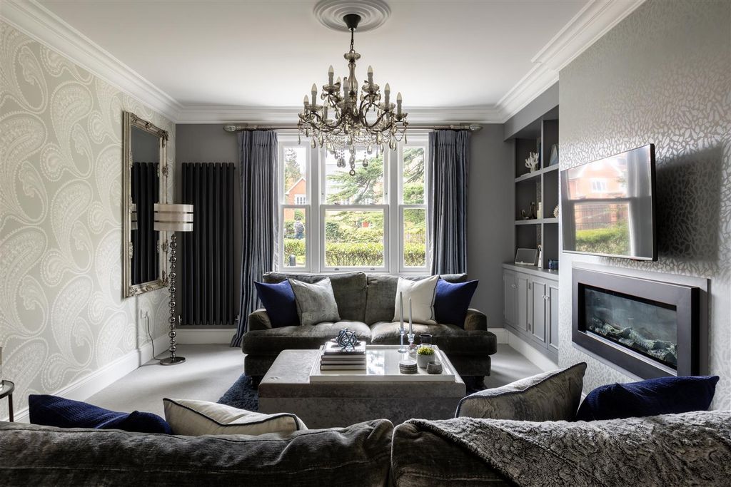 Additional image 4 of 2 bed flat for saleWray Park Road, Reigate RH2