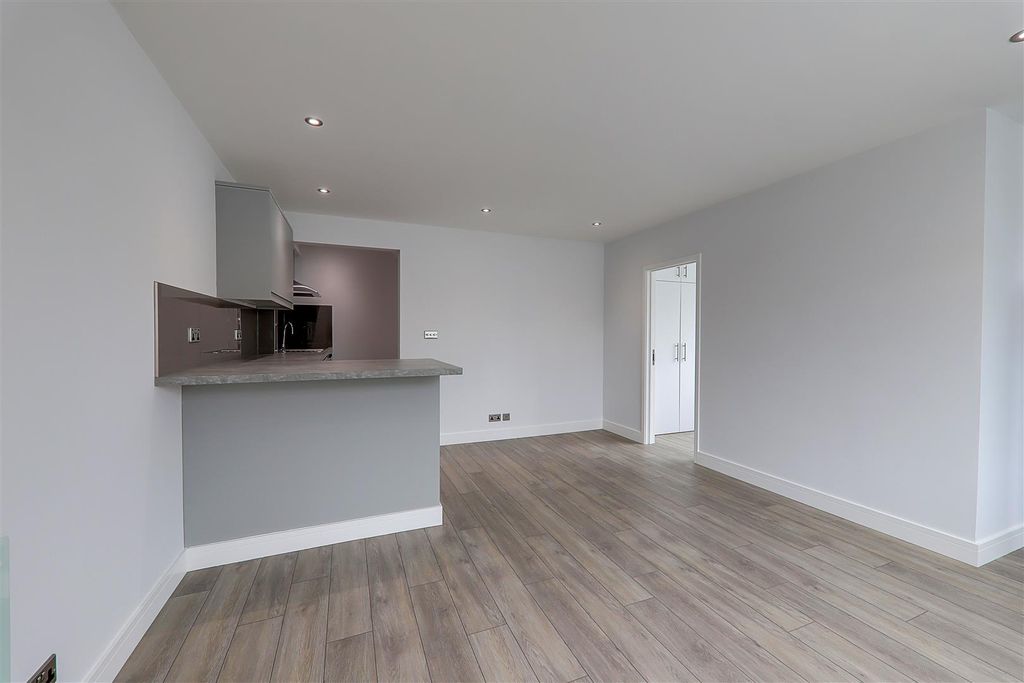 Property photo 2 of 9 Img_2589-Img_2591.Jpg