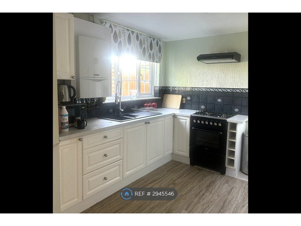 Property photo 2 of 14 Kitchen Diner