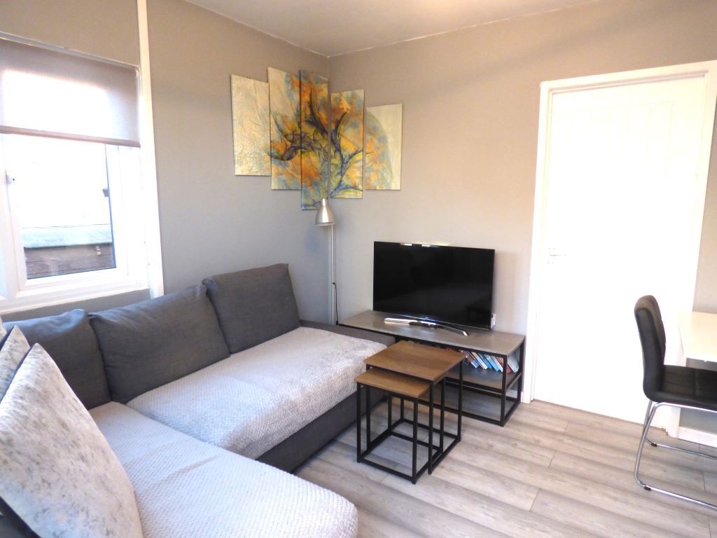 Property photo 2 of 14 Lounge/Diner/Fitted Kitchen