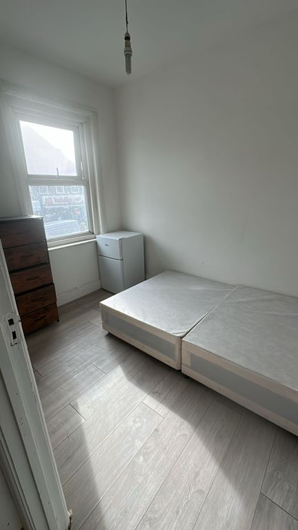 Property photo 1 of 3