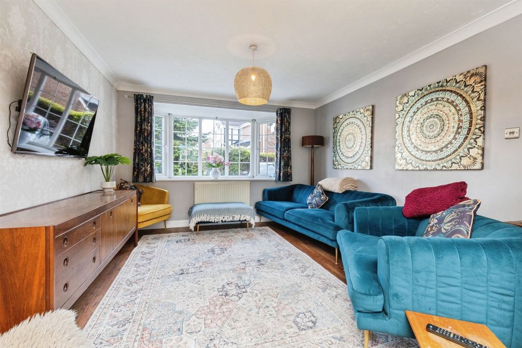 Property photo 3 of 19