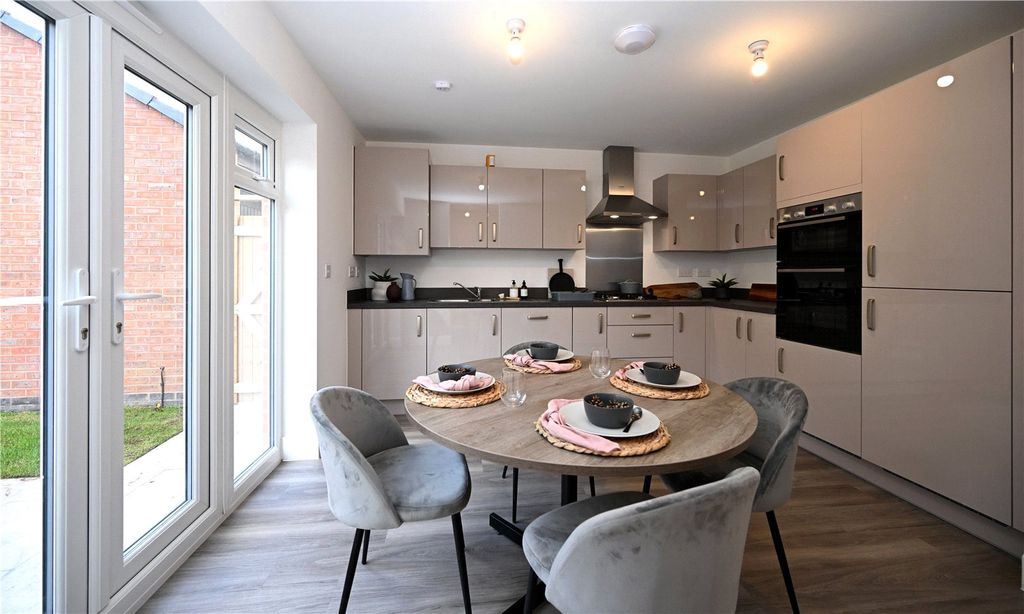 Property photo 3 of 10 Indicative Interior