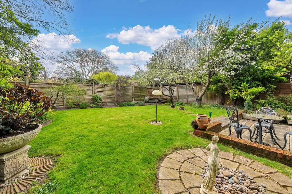Property photo 3 of 20