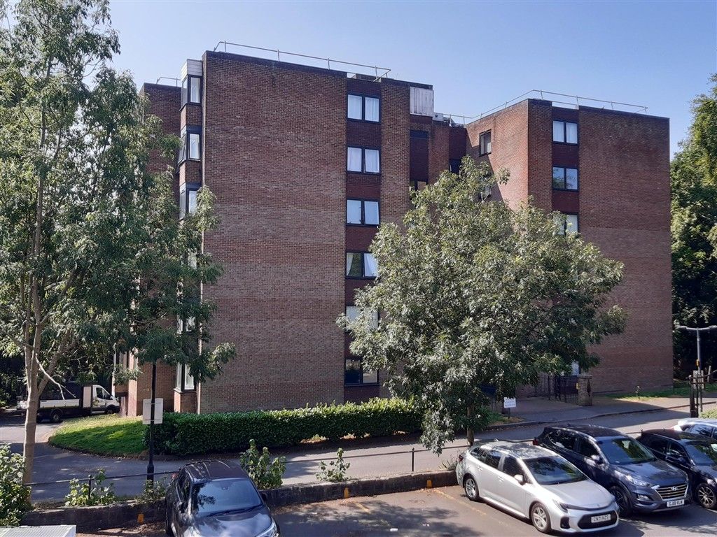 Property photo 1 of 11