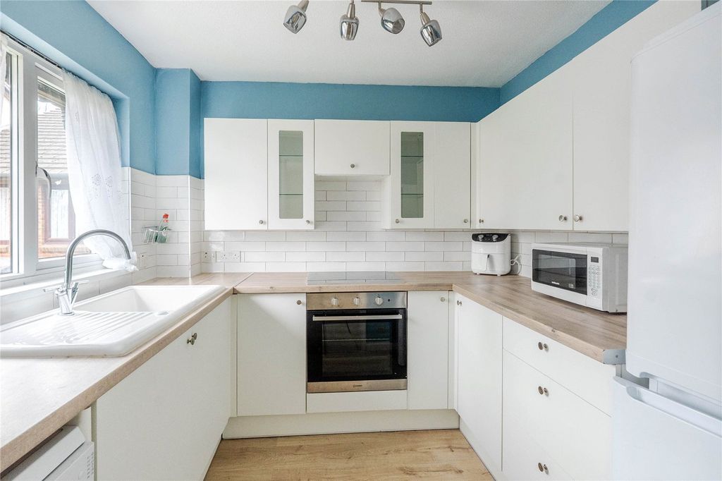 Property photo 2 of 10 Picture No. 08