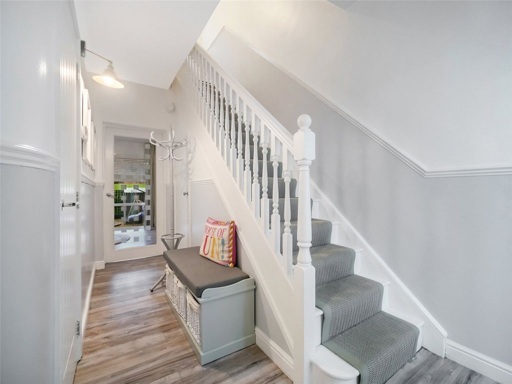 Property photo 2 of 30 Picture No. 05