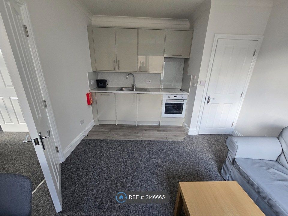 Property photo 2 of 8 Kitchen