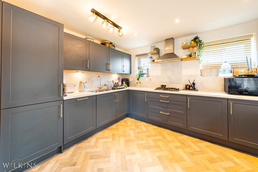 Additional image 4 of 4 bed detached house for saleHedley Close, Tamworth, Staffordshire B78
