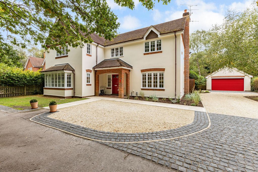 Property photo 1 of 17