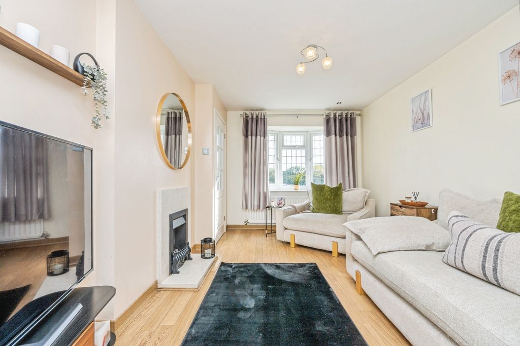 Property photo 3 of 13 Living Room