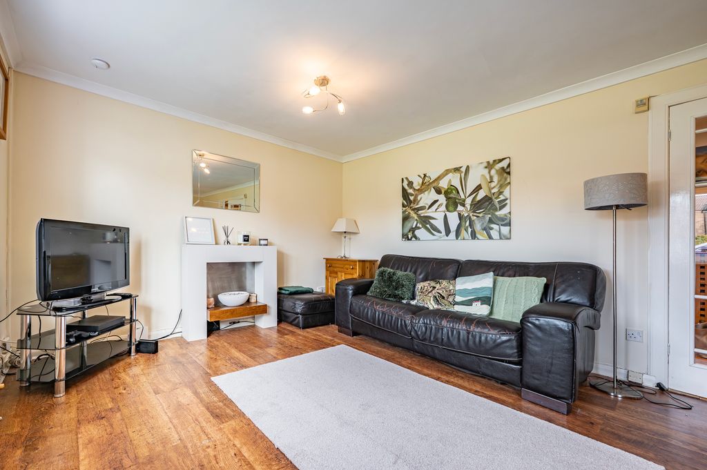 Property photo 2 of 61