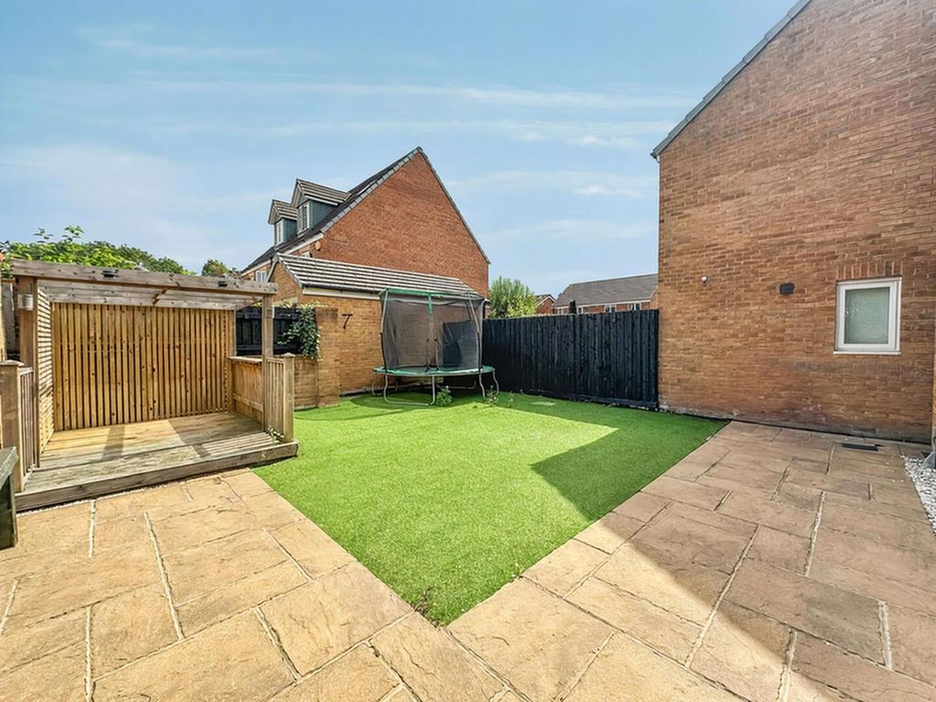 Property photo 2 of 17 Rear Garden