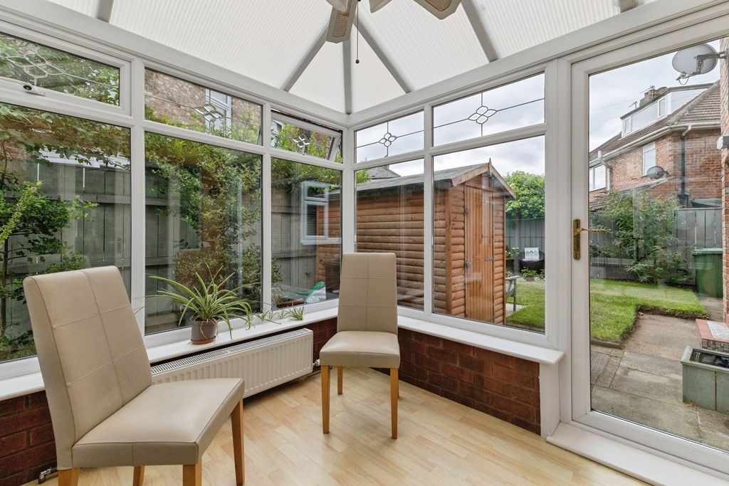 Property photo 2 of 21 Photo