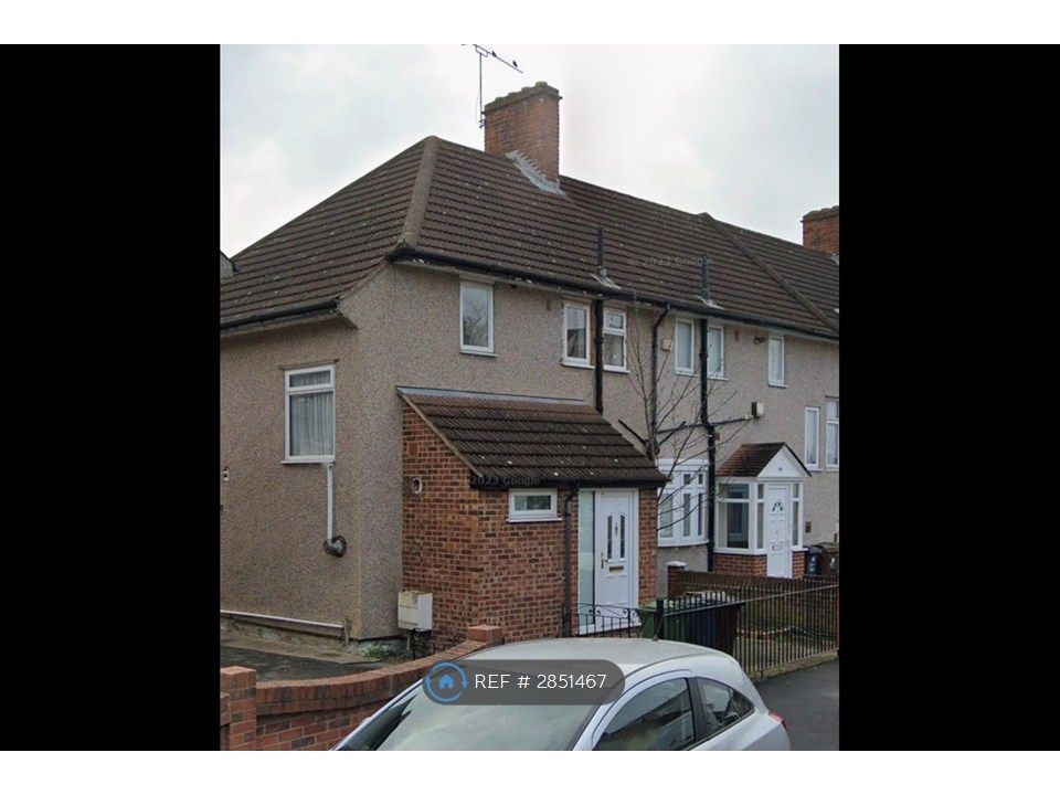 Property photo 2 of 7 Front Parking