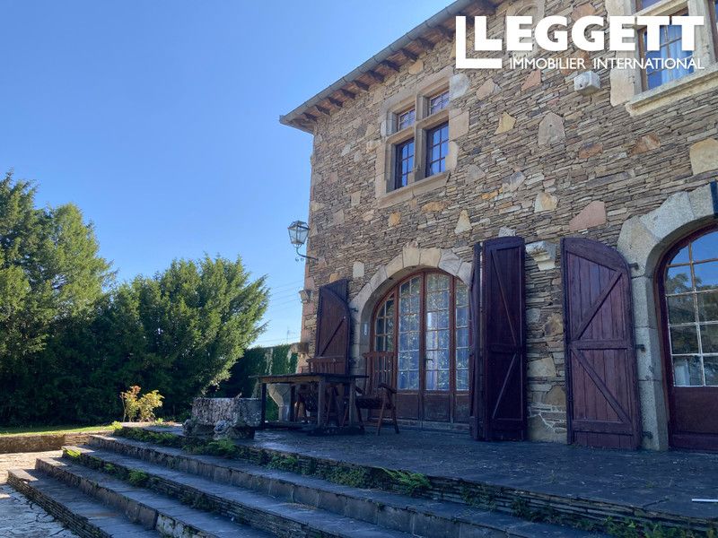 Property photo 2 of 10