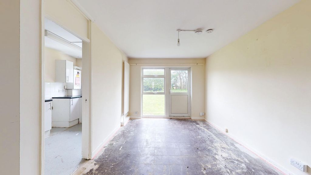 Property photo 3 of 13 205 Peabody Hill, Tulse Hill, London, Se21 8La