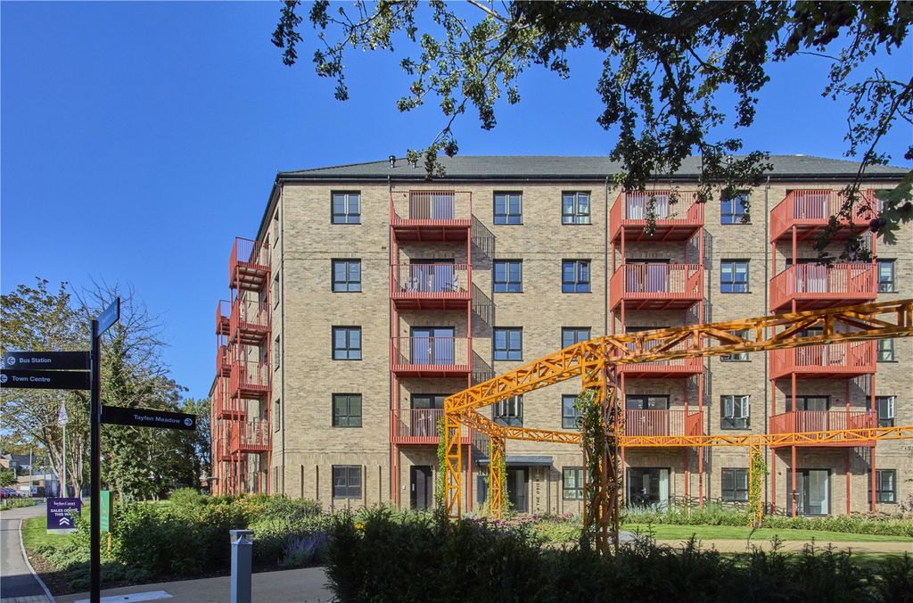 Property photo 1 of 10 Tayfen Court