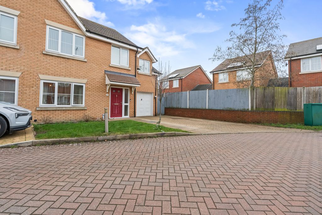 Property photo 2 of 35 Gallery