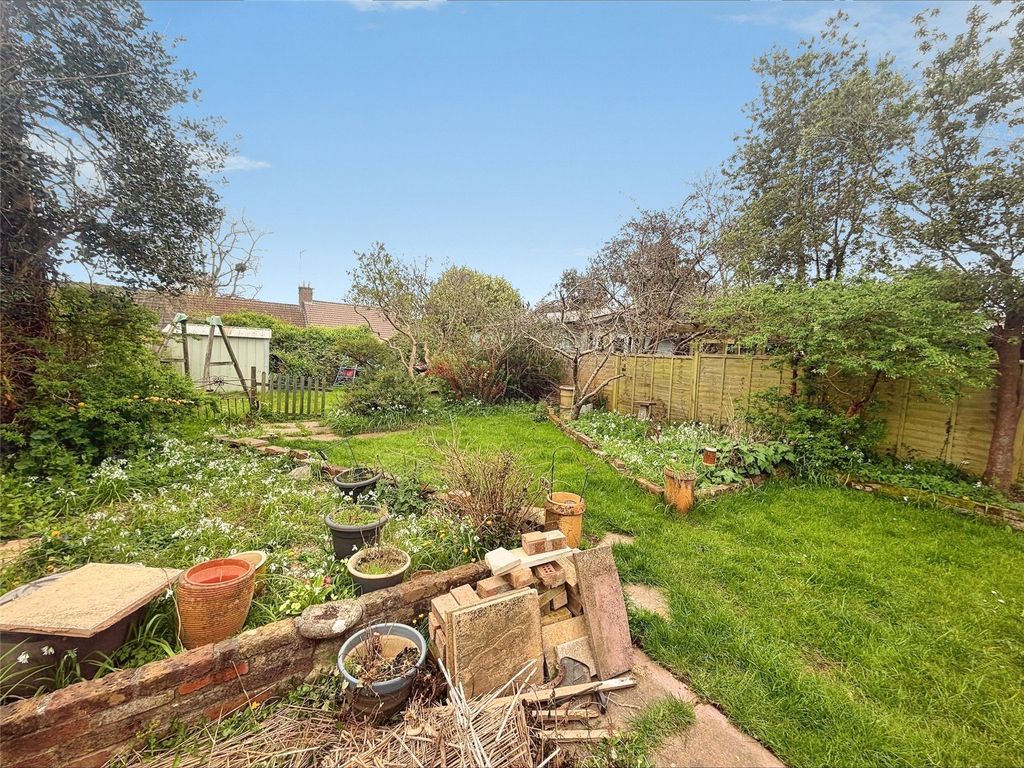 Property photo 3 of 19 Garden