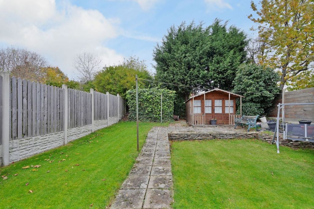 Property photo 3 of 28