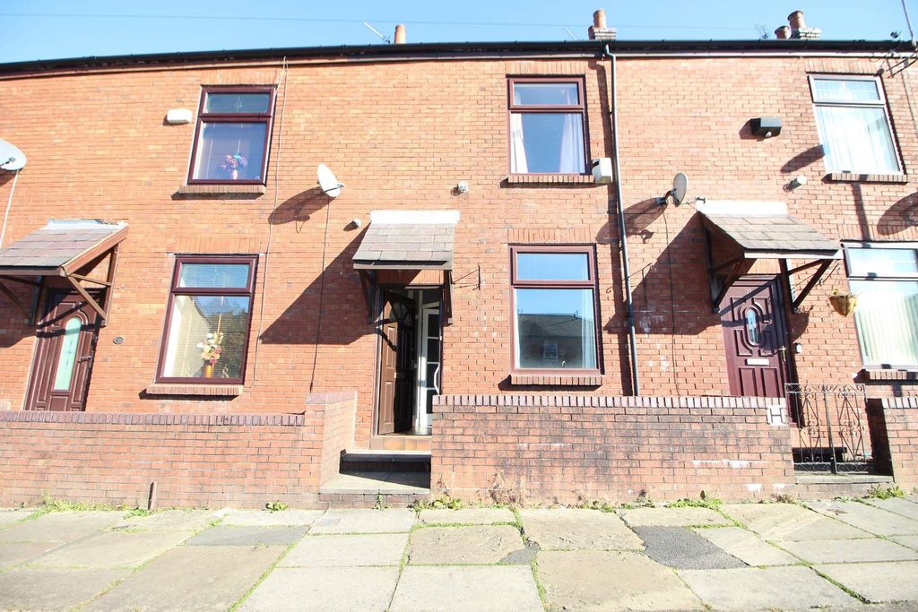 Property photo 1 of 11