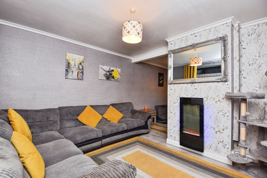 Property photo 3 of 19 Pbox-Img.Jpg