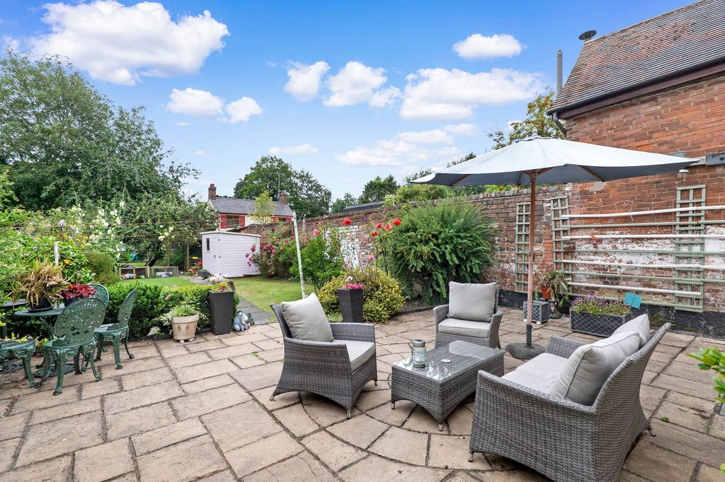 Property photo 3 of 19