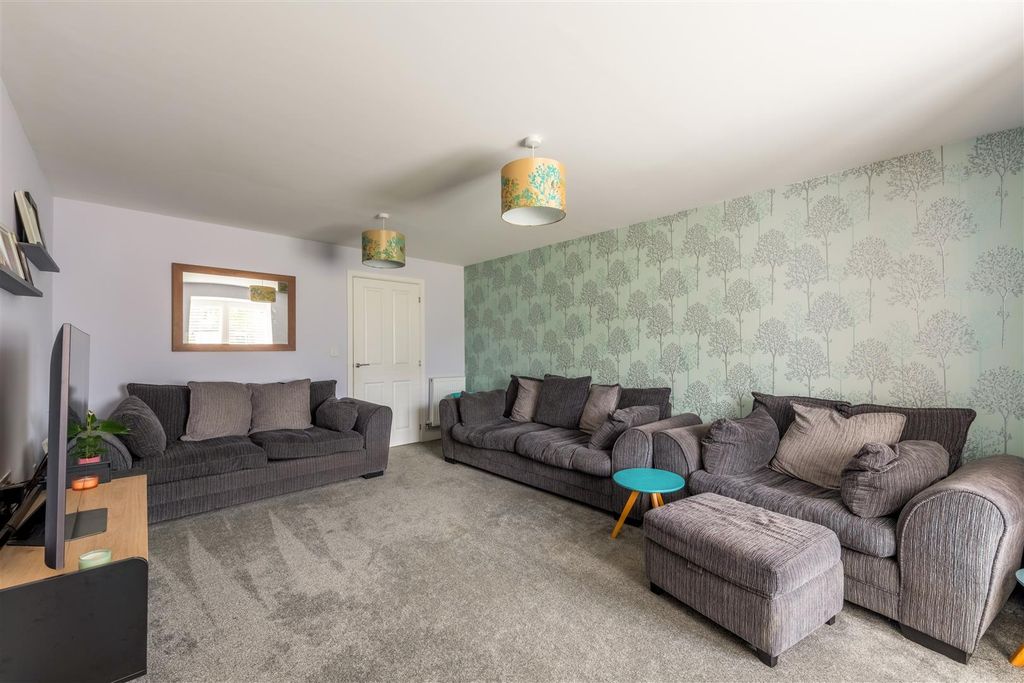Additional image 14 of 4 bed detached house for saleLangmore Lane, Lindfield RH16