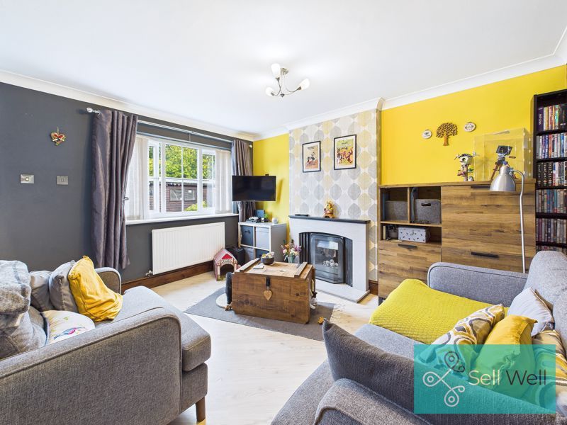 Property photo 2 of 23 Lounge