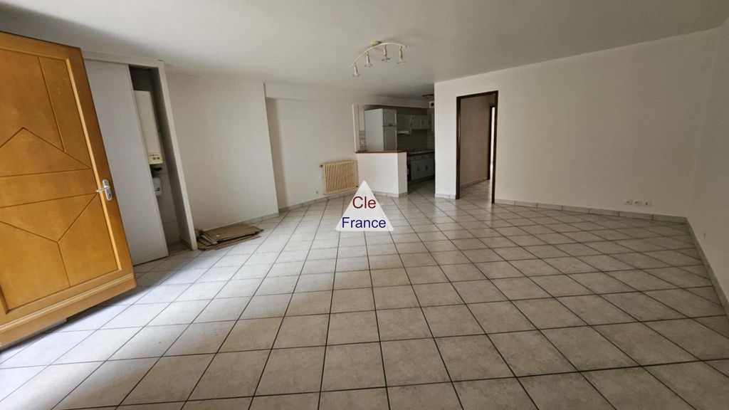 Property photo 2 of 8