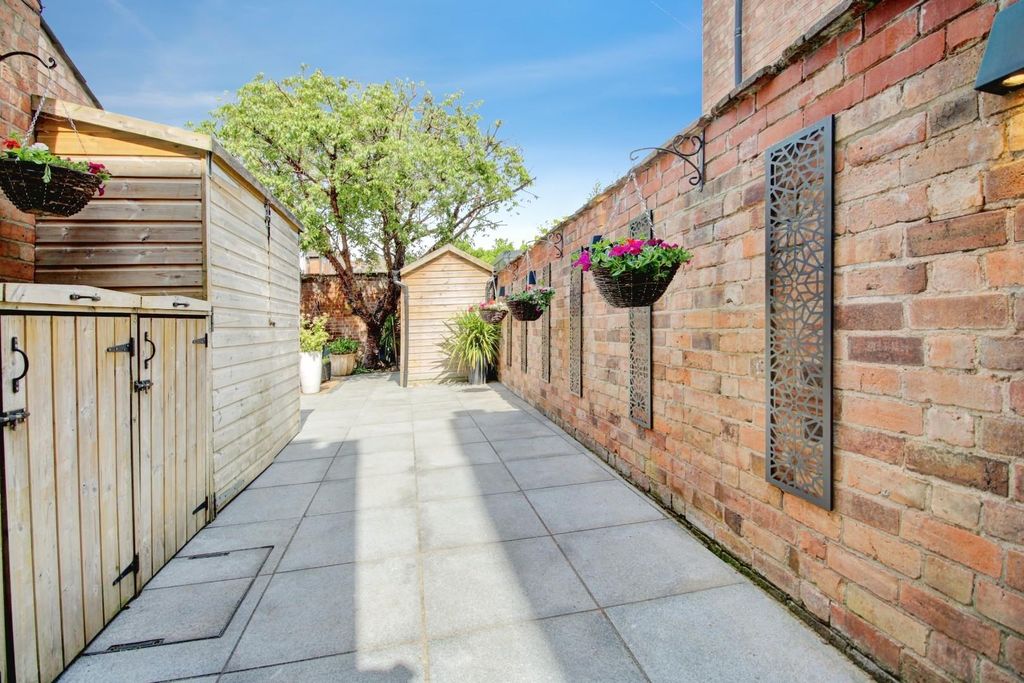 Additional image 53 of 5 bed semi-detached house for saleChester House, Leicester Street, Leamington Spa CV32
