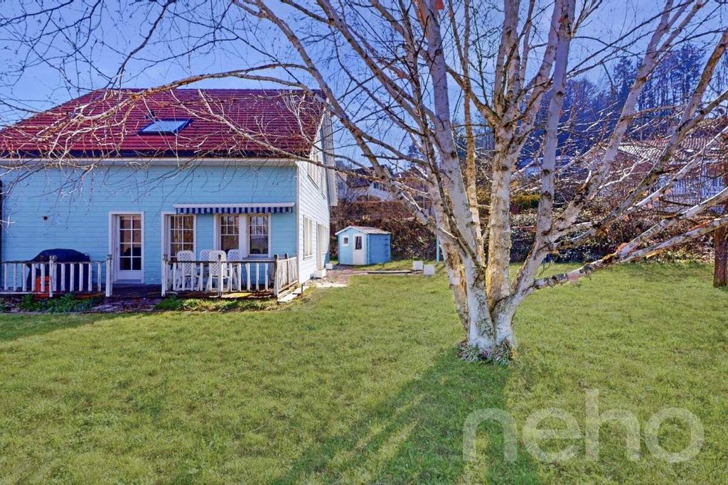 Property photo 2 of 13