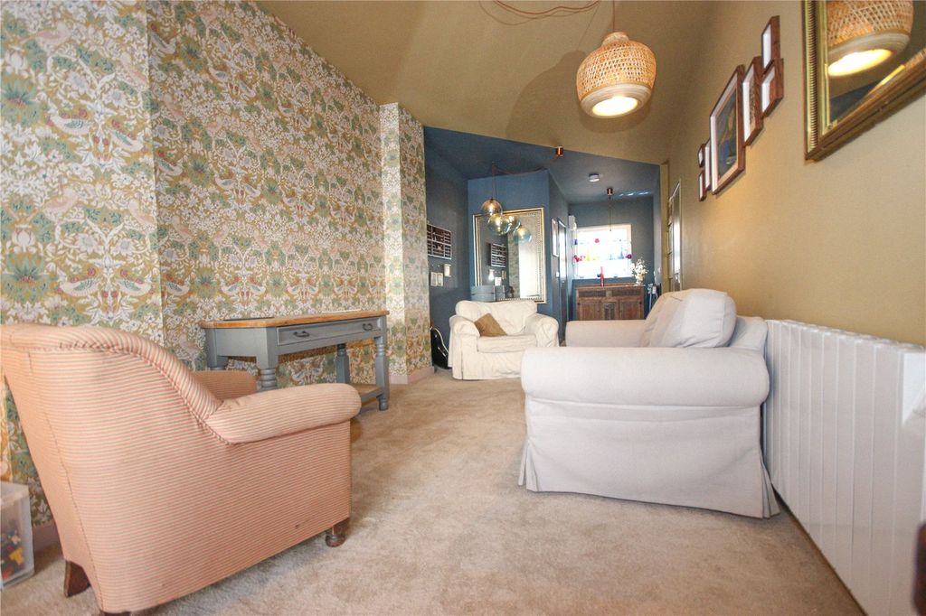 Property photo 2 of 11 Picture No. 21