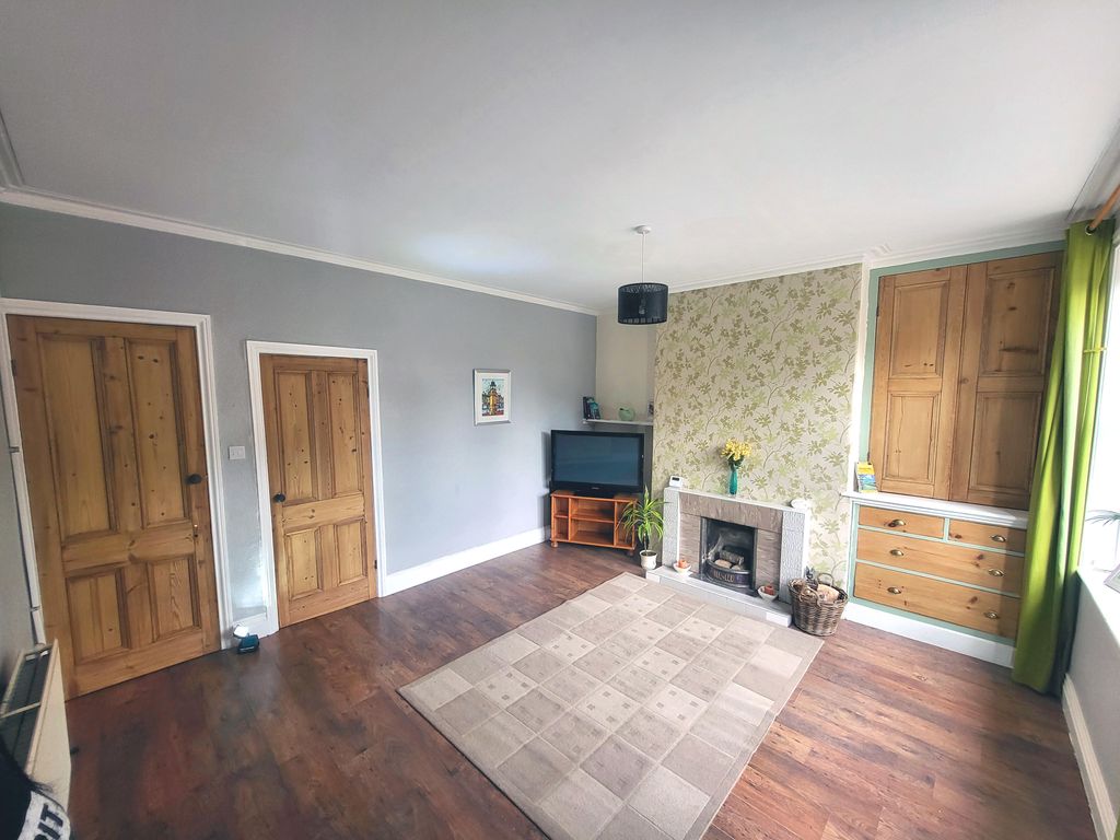 Property photo 3 of 24