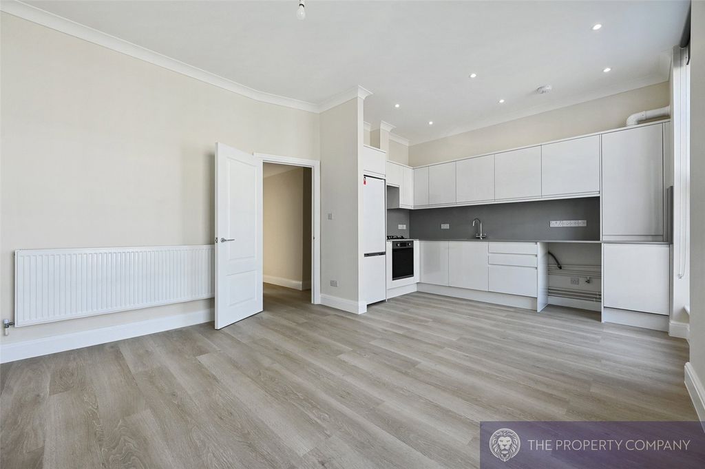 Property photo 1 of 12 Picture No. 14