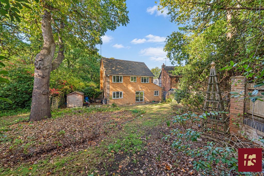Property photo 2 of 18