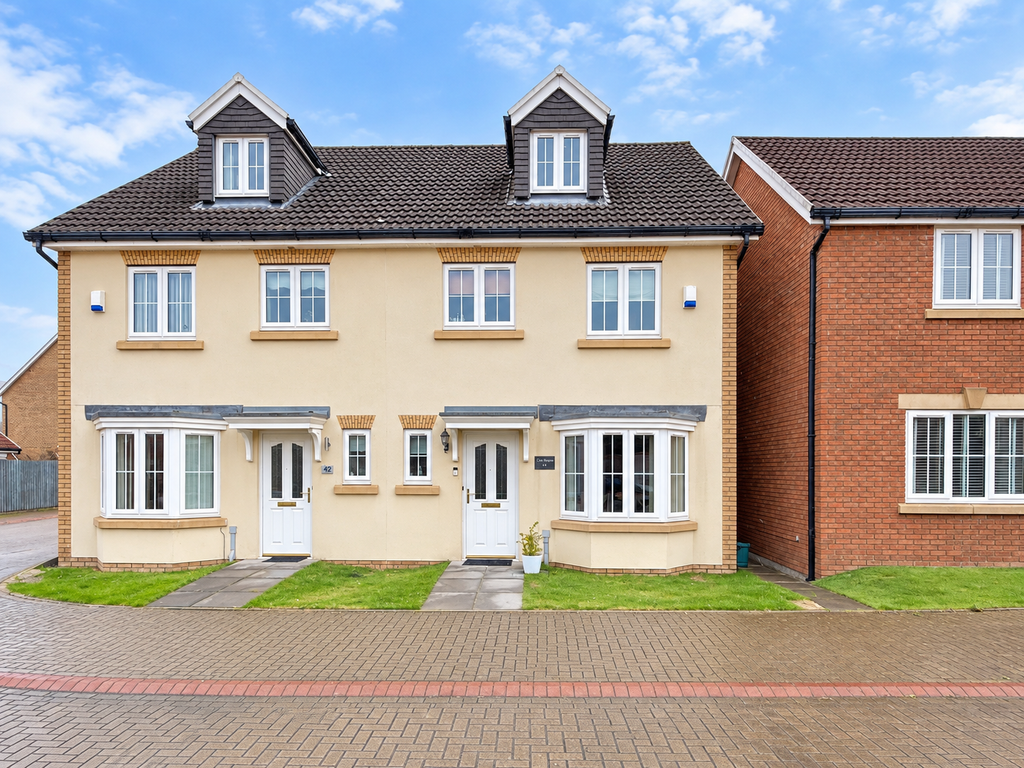 Property photo 1 of 21 04A17E6F-E826-471F-8C87-6D7202381F90