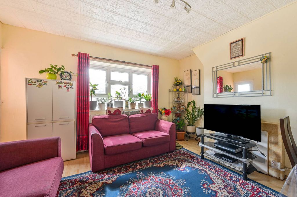 Property photo 1 of 6
