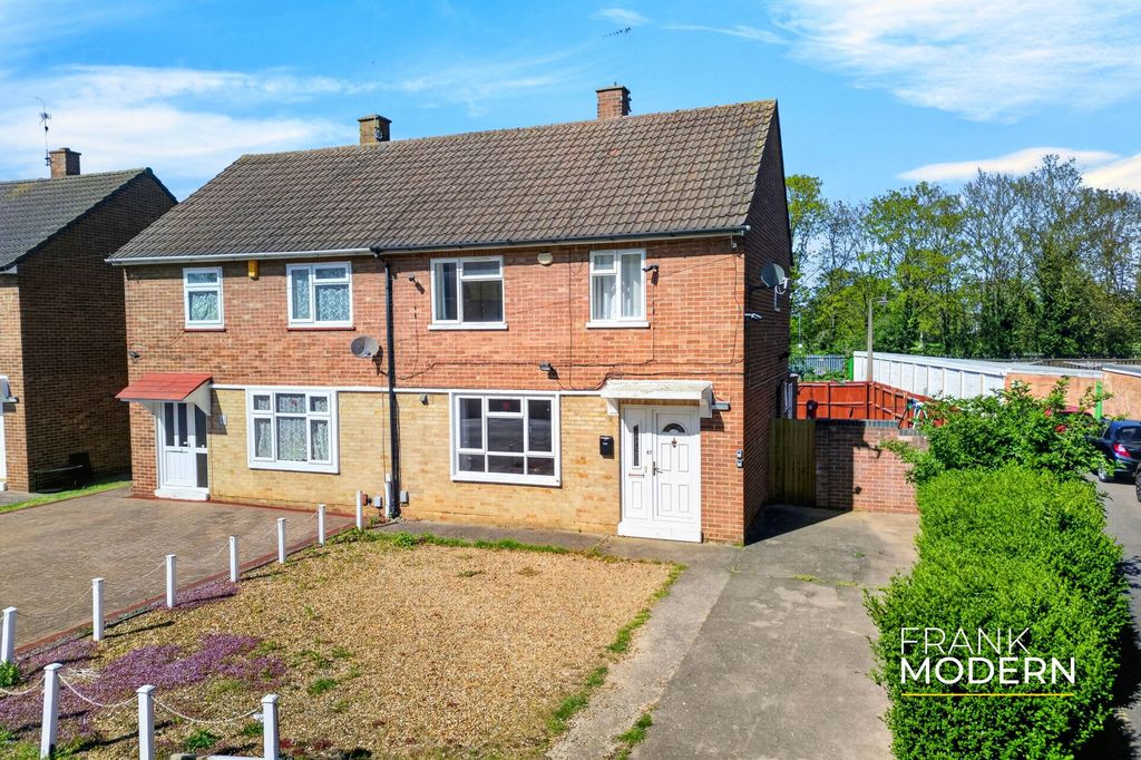 Property photo 1 of 33