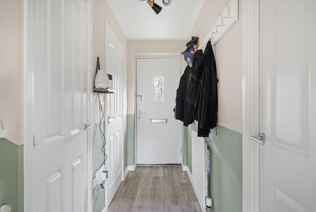 Property photo 2 of 15 Hallway