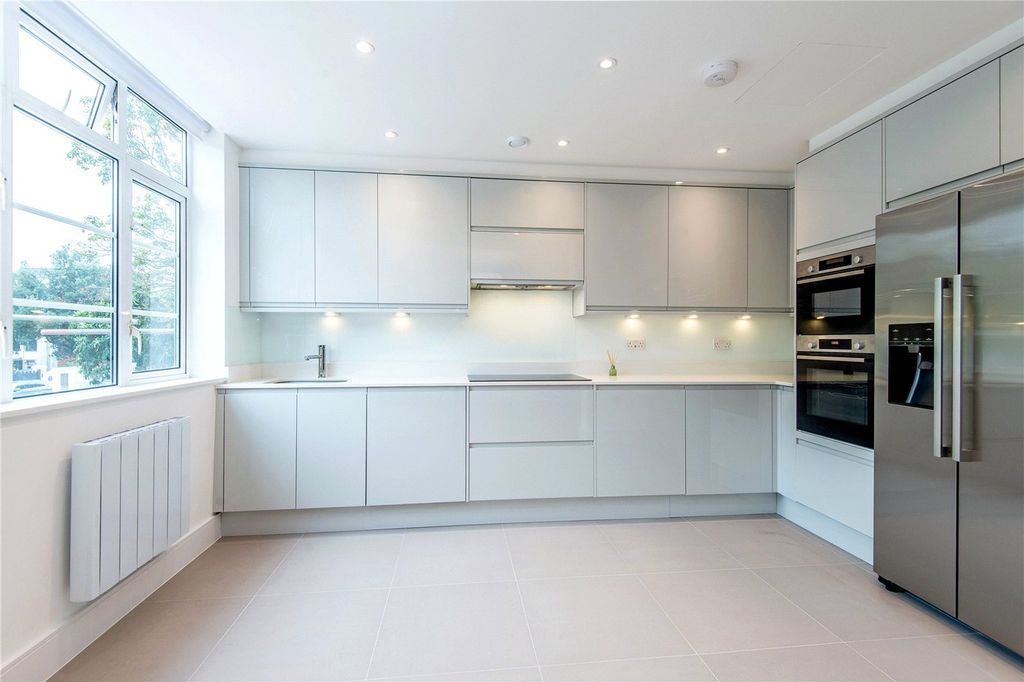 Property photo 3 of 19 Picture No. 21