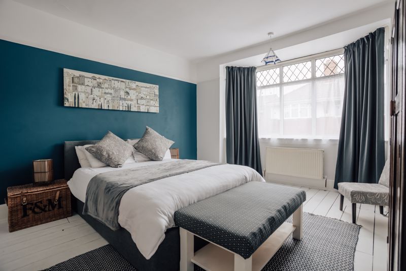 Property photo 3 of 12 Photo 4