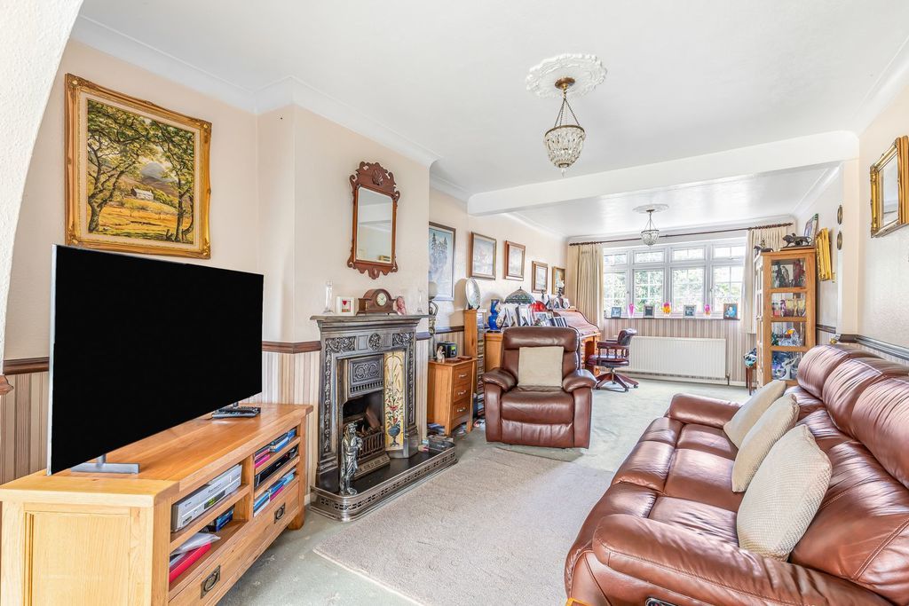 Property photo 3 of 16