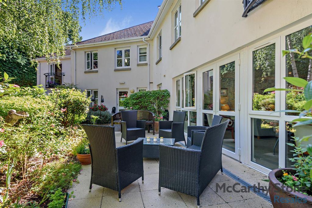 Additional image 20 of 2 bed flat for saleRadford Court, Tower Road, Liphook GU30
