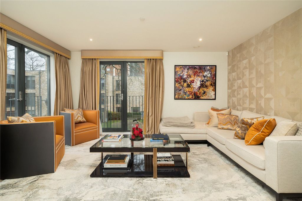 Property photo 1 of 15 Reception Room