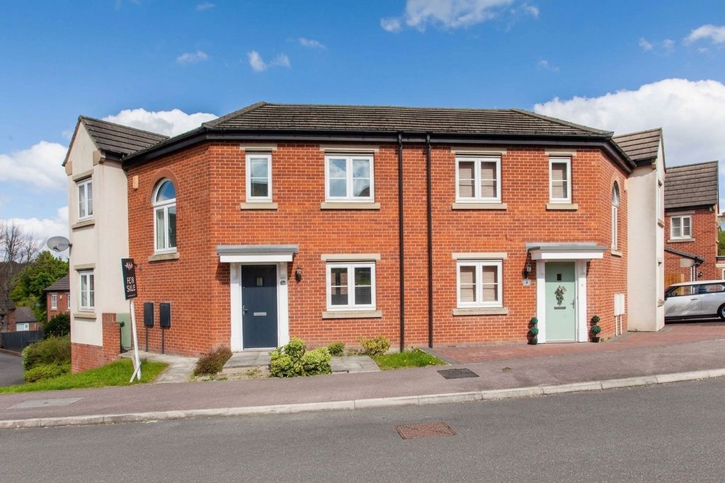 Property photo 1 of 31
