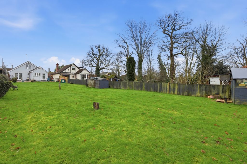 Property photo 2 of 17 Picture No. 25